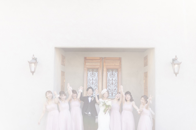 結婚式を華やかに彩るブライズメイドたち