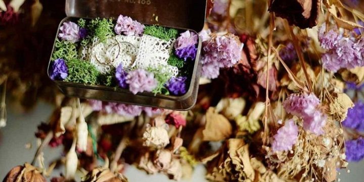 結婚式の簡単DIYオシャレなアンティークリングピローの作り方