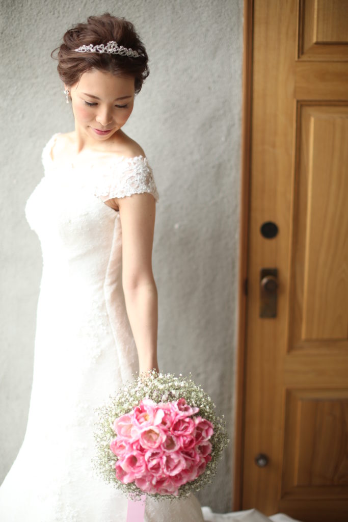 香川県高松市の結婚式場リュバンのプリンセスとティアラのへアレンジ