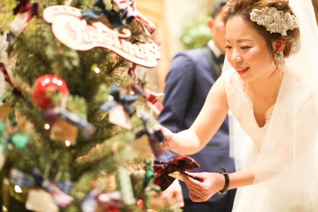 香川県高松市の結婚式場リュバンのパール型ビジューを使用したへアレンジ