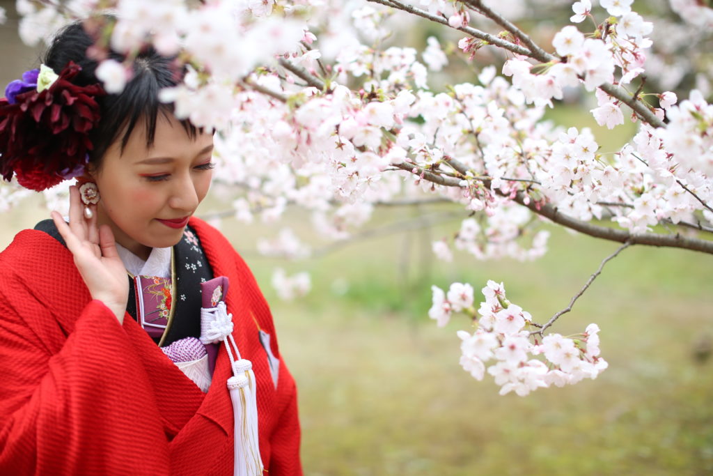 香川県高松市の結婚式場リュバンの和装に生花を使用したヘアアレンジ